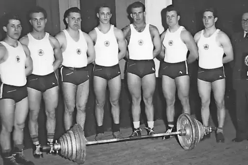 Die ersten AC-Pfalzmeister nach dem Zweiten Weltkrieg (von links): Karl Stohner, Edgar Klein, Gerhard Koch, Karlheinz Platz, Ton
