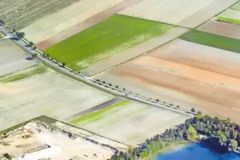 Geplanter Bohrplatz: gegenüber der Sandgrube an der Landesstraße zwischen Speyer und Waldsee.