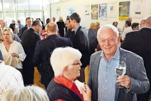 Zum 125. des AC Mutterstadt kamen viele Gäste, unter anderem der ehemalige Bundestrainer der Gewichtheber, Rainer Dörrzapf.