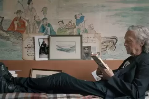 Auch ein Dokumentarfilm über Peter Handke ist zu sehen.