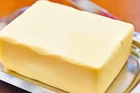 Noch nie seit der Einführung des Euro-Bargelds im Jahr 2002 kostete Butter so viel wie aktuell.