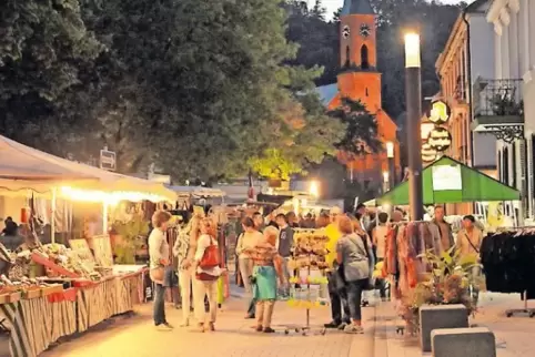 Hat sein besonderes Flair: Gefeiert wird das Landstuhler Stadtfest in der Altstadt vor historischen Kulissen.