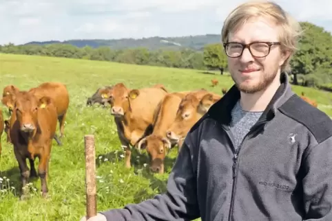 Hat die Kuh-Herde bei Dennweiler-Frohnbach im Griff: Paul Bunjes ist gelernter Landwirt und tritt für die Grünen als Direktkandi