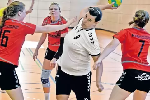 Maria Diemer (Mitte) war mit sieben Treffern beste SC-Werferin.