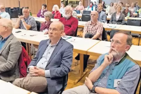 Der Mediziner Eike Heinicke (vorne rechts) kämpft mit Aufklärung der Bürger sowie auf politischer Ebene für eine bessere medizin