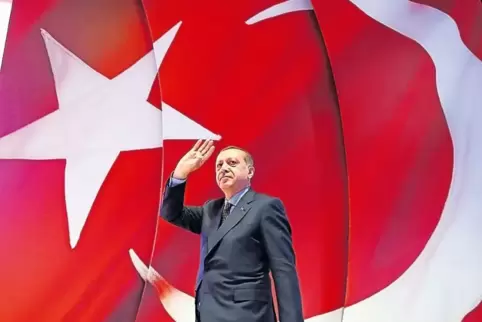 Wirtschaftssanktionen halten einige der Kandidaten für das geeignete Mittel, um ihn zu bremsen: den türkischen Präsidenten Recep