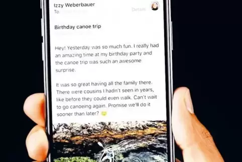 Apple-Marketing-Experte Phil Schiller präsentiert das iPhone X.
