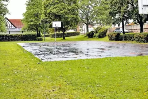 Ob das Gelände am Basketballplatz in der Welschstraße für den Bau eines Pumptracks geeignet ist, wird intensiv geprüft.