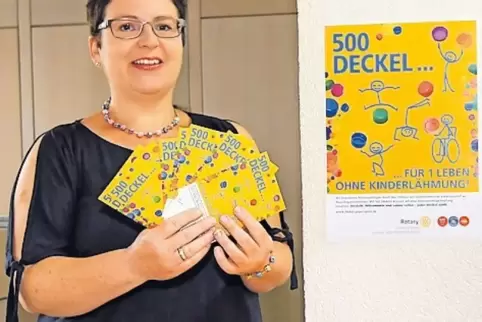 Sammelwut: Mit 500 Deckeln kann Simone Zeiser-Schlichter eine Polio-Impfung finanzieren.