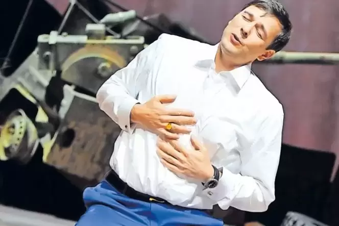 Andreas Scholl als Julius Cäsar in Händels Oper bei den Salzburger Festspielen 2012. Andreas Scholl als Julius Cäsar in Händels Oper bei den Salzburger Festspielen 2012.
