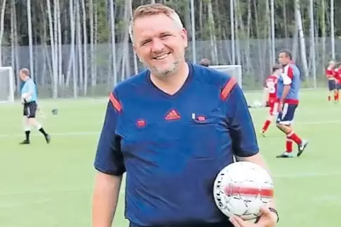 Schiedsrichter Steffen Rübel aus Schellweiler.