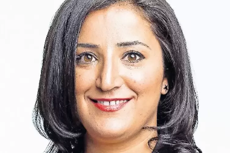 G&ouml;kay Akbulut