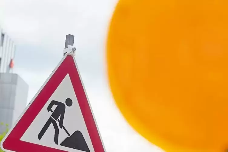 Achtung Baustelle: Bei der Sanierung von Gemeindestra&szlig;en werden die Anwohner zur Kasse gebeten.
