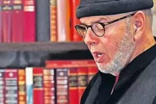 Michael Bauer in „Baums kleinem Weincafé“.