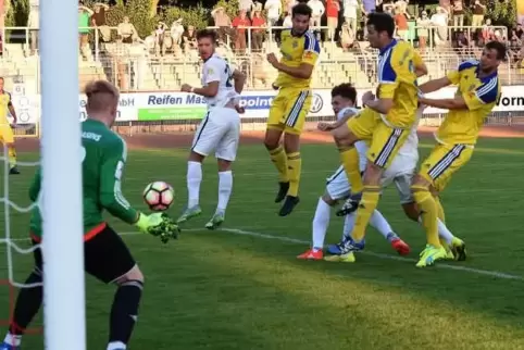 In den vergangenen drei Saisons trafen die Wormatia und der FKP in der Regionalliga aufeinander. Foto: Kunz
