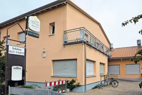 Die Tage der ASV-Gaststätte in der Fußgönheimer Mehrzweckhalle scheinen gezählt zu sein. Noch fehlt aber die kassenärztliche Zul