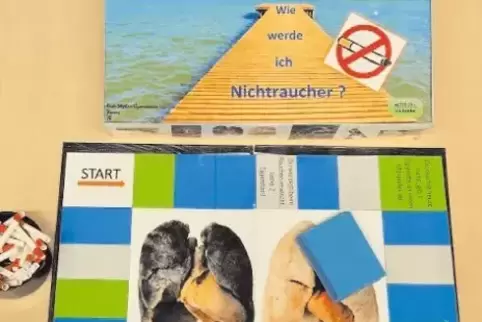 Die Wormser Schüler bastelten alle Spielutensilien zum Thema Nichtrauchen.