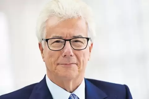 Ken Follett ist der Kopf eines Rechercheteams.