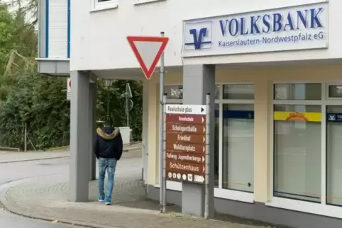 Voraussichtlich ab 6. November soll in Wolfstein der Schriftzug der Volksbank Lauterecken prangen. Foto: M. Hoffmann