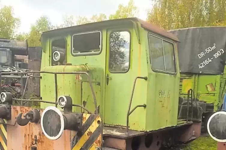 Wird die Attraktion des Eisenbahnmuseums: eine alte Werkslok der Spinnerei Lampertsm&uuml;hle.