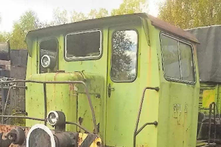 Wird die Attraktion des Eisenbahnmuseums: eine alte Werkslok der Spinnerei Lampertsm&uuml;hle.