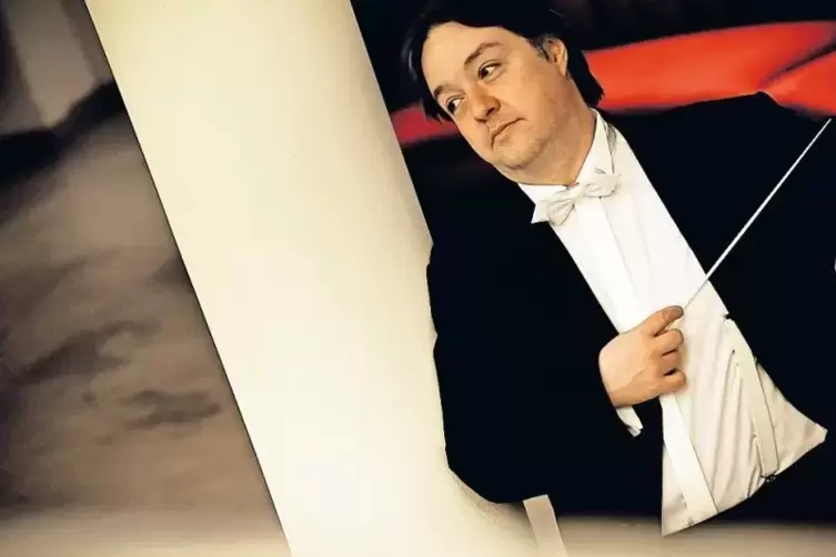 Dirigent Stefan Blunier.