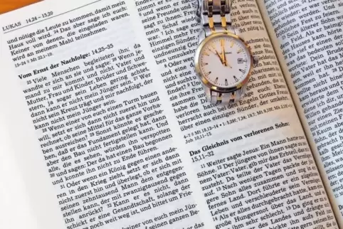 Eine halbe Stunde jeden Tag zu einer festen Zeit: Das sollen die Teilnehmer der Exerzitien einplanen, um sich mit Glauben ausein