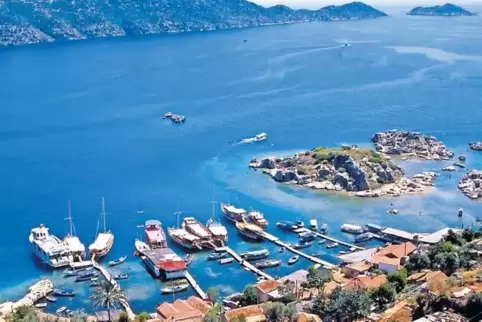 Für die Türkei – das Foto zeigt die türkische Riviera – kündigt Thomas Cook stabile Preise an.