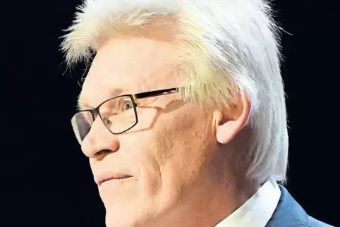 Bürgermeister Reinhold Niederhöfer will für ein halbes Jahr als Beigeordneter weitermachen.