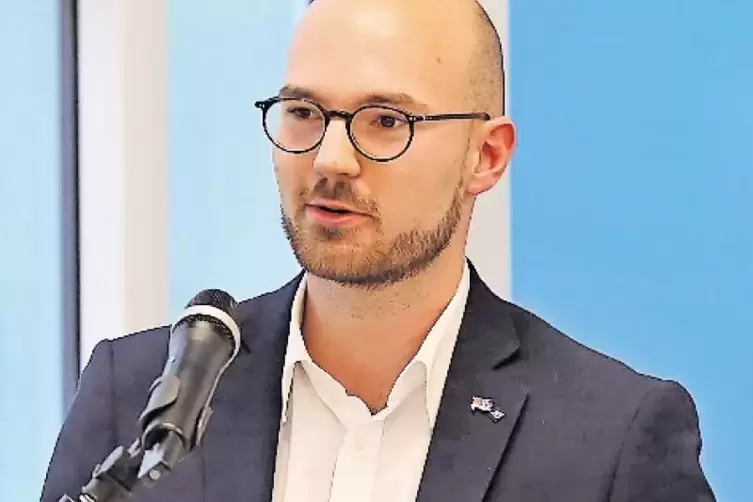Florian Bilic sprach vor rund 80 JU-Delegierten.