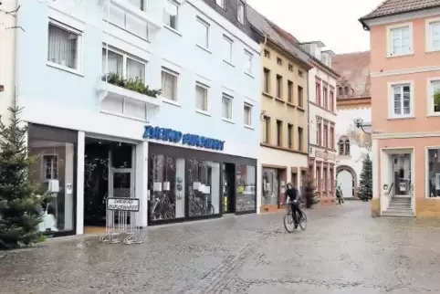 Fahrräder dürfen voraussichtlich künftig nicht nur in der Innenstadt, sondern auch in den Gewerbegebieten am Rand der Stadt verk