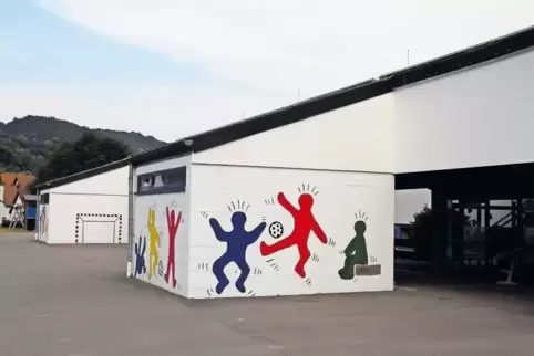 Grund zur Freude gibt es nicht nur in Busenberg (unser Bild), sondern auch in Wilgartswiesen: Beide Schulen bleiben bestehen.