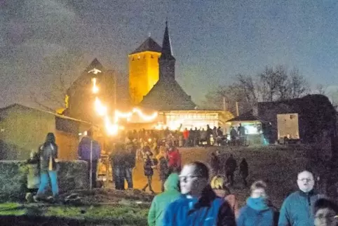 Burg Lichtenberg bildet eine gute Kulisse für einen mittelalterlichen Weihnachtsmarkt.