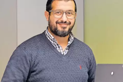 Will Asylbewerbern nicht die Arbeit abnehmen, sondern sie pädagogisch auf ihrem Weg in Deutschland begleiten: Nizar Trabelsi, de