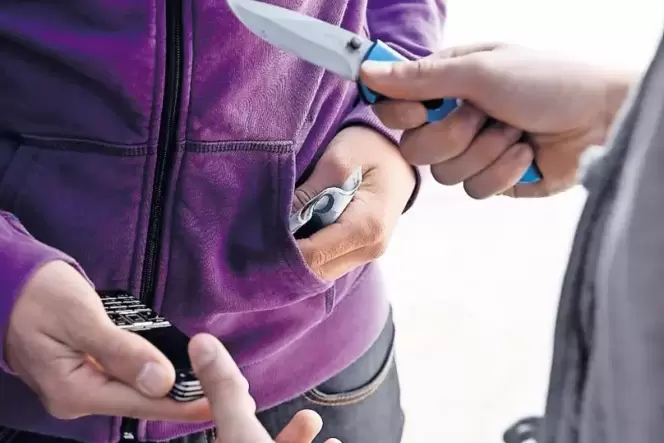 62 Raubdelikte mit jugendlichen Tätern sind von der Polizei im vergangenen Jahr registriert worden. 62 Raubdelikte mit jugendlichen Tätern sind von der Polizei im vergangenen Jahr registriert worden.