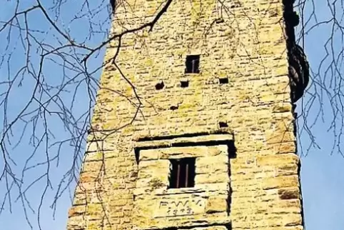 Der 1909 errichtete Luitpoldturm ist Zankapfel zwischen den beiden Vereinen.