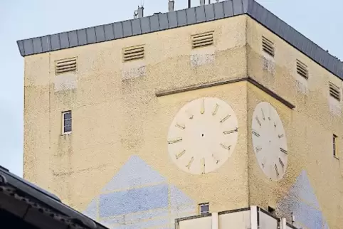 Zeitlos: Die Uhr am Wasserturm wird renoviert.