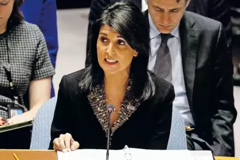Nikki Haley, US-Botschafterin bei den UN, hat mit Drohungen versucht, den Erfolg der Resolution zu verhindern.