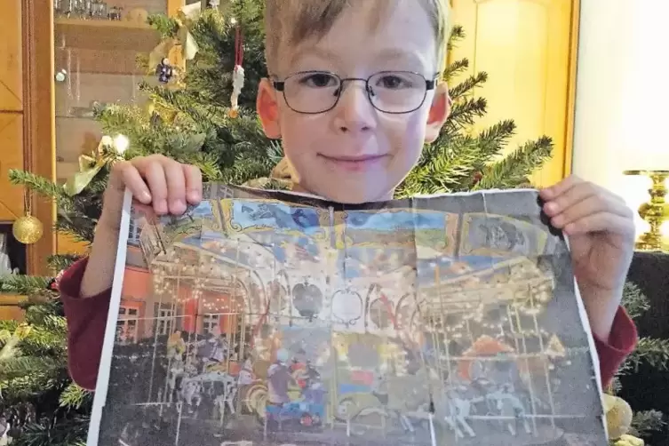 Sichtlich zufrieden: Linus Armbrust (5) aus Ha&szlig;loch.