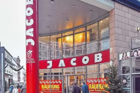 2006 zog das Modehaus Jacob von der Friedrich-Straße 14, der heutigen Gerry-Weber-Filiale, in die Hetzelgalerie als Nachmieter d