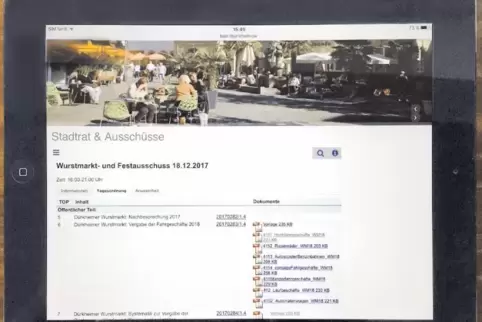 Nach Ansicht von Ratsmitglied Jonny Papistok nicht effektiv genutzt: Die von der Stadtverwaltung angeschafften iPads für Stadträ