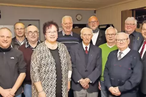Der Wienerclub Westpfalz feierte sein 50-jähriges Jubiläum und ehrte verdiente Mitglieder (von links nach rechts): Pascal Prowal