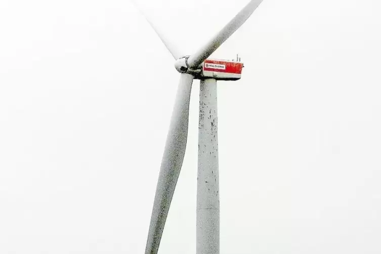 Eines der beiden Windräder in Oberndorf, die weit hinter den Ertragsprognosen zurückbleiben.