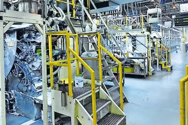 Blick in eine Produktionslinie des Dosenwerks.