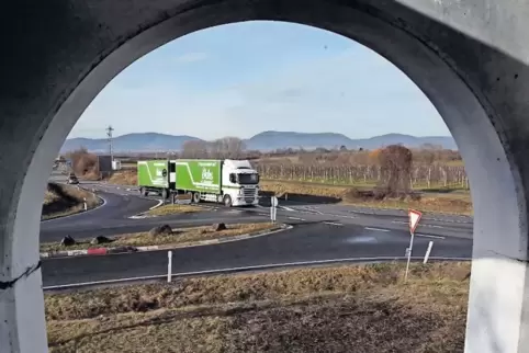 Riskant: die Auffahrt von Dammheim und Bornheim auf die B 272.