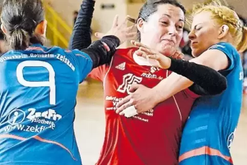 Genesen: Anja Wendler (Mitte) ist zurück.