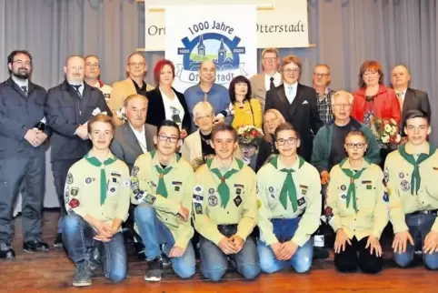 Wurden für besondere Verdienste ausgezeichnet: die Geehrten der Ortsgemeinde Otterstadt.