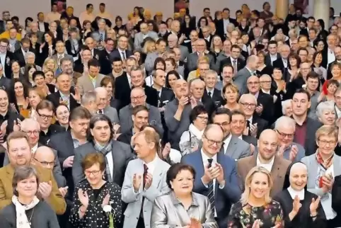 800 Gäste waren gestern Abend zum Neujahrsempfang in die Festhalle gekommen.
