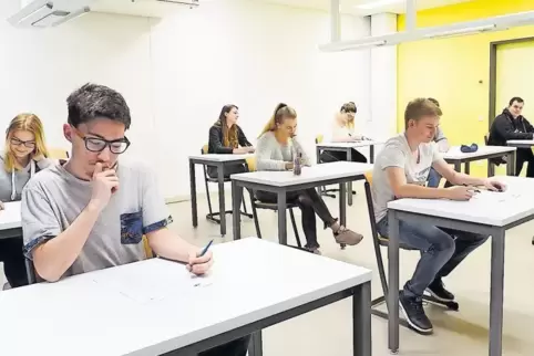 Premiere an der IGS Contwig: Gestern wurden die Abiturienten im Fach Deutsch geprüft.