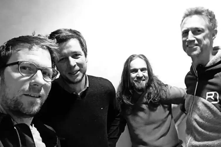 Conorange haben bereits eine 26 Jahre alte Bandgeschichte: von links die Gründungsmitglieder Christoph Ziegler und Hannes Dirion